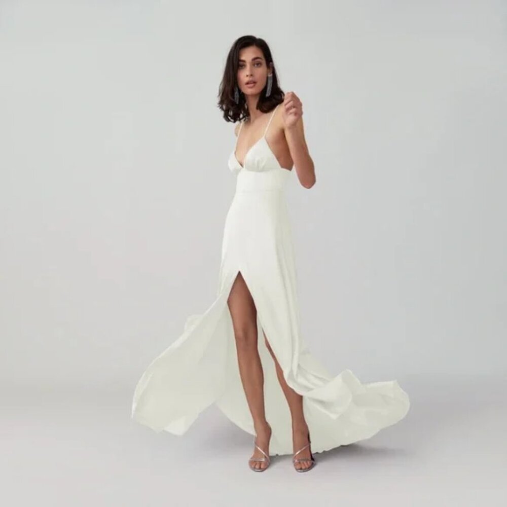 Fame and Partners  Strappy Tri Cup Gown | size 6 | white